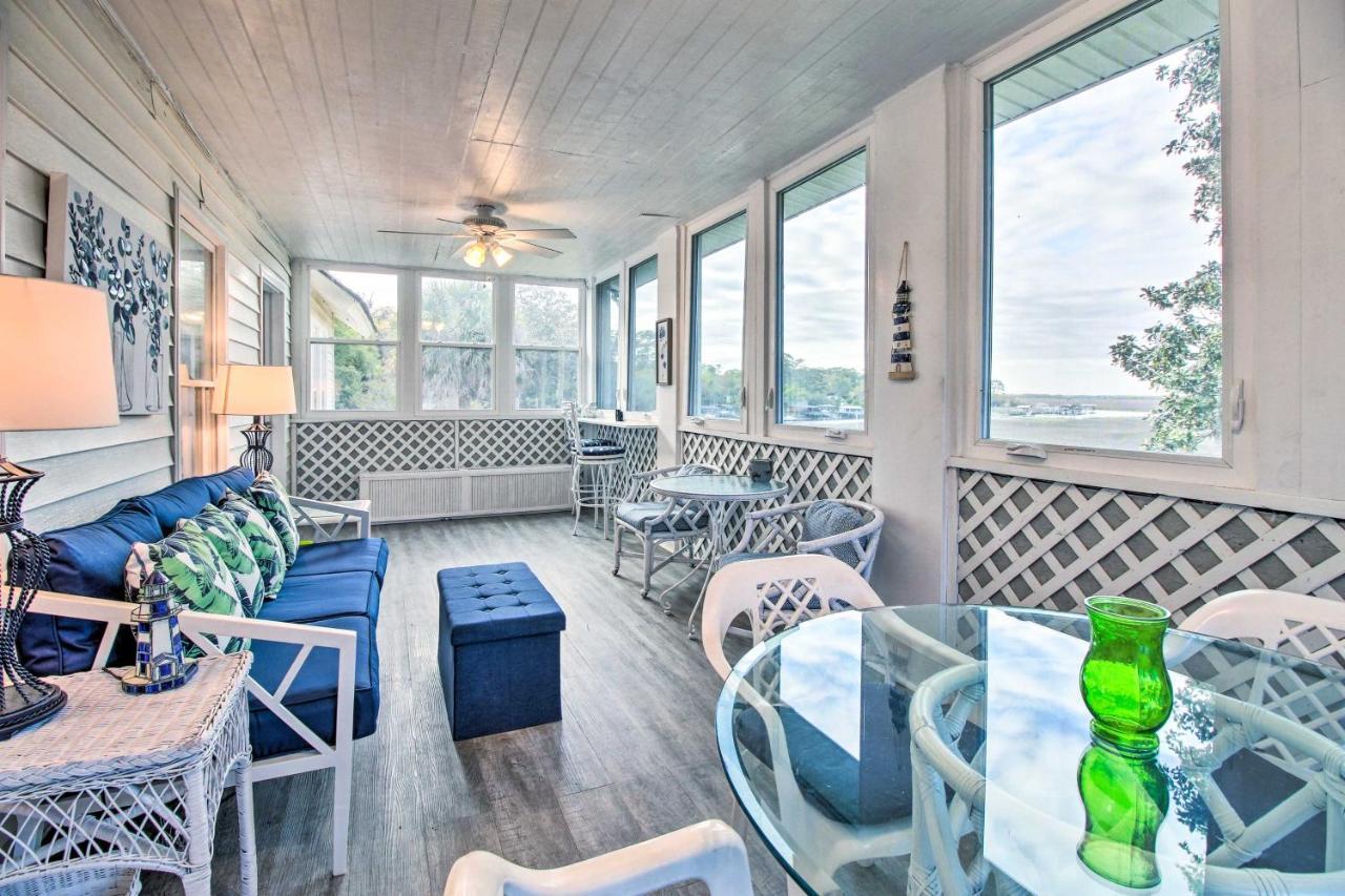 Family-friendly Vacation With Decks! *